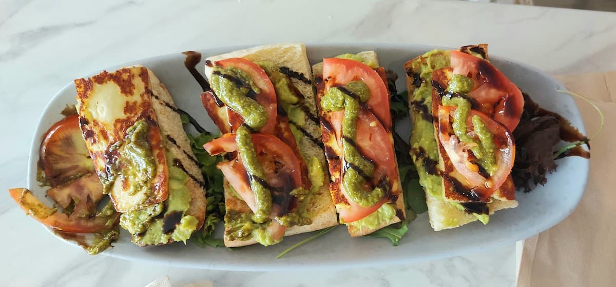 Burleigh Heads Mowbray Park SLSC photo 3