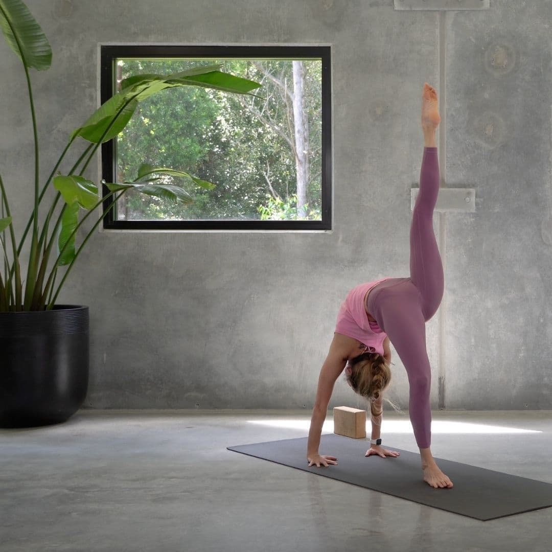 HOV Yoga - Heart of Vinyāsa photo 3