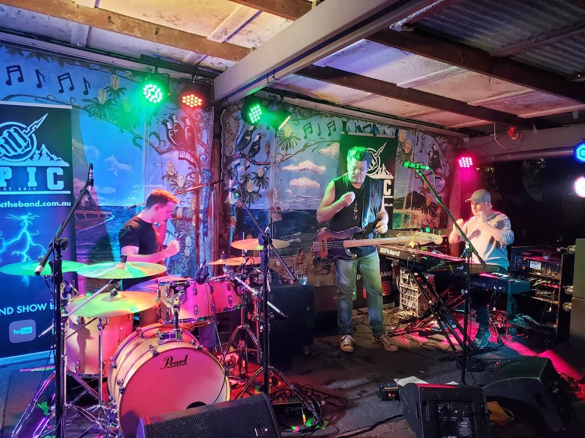 Railway Friendly Bar photo 3